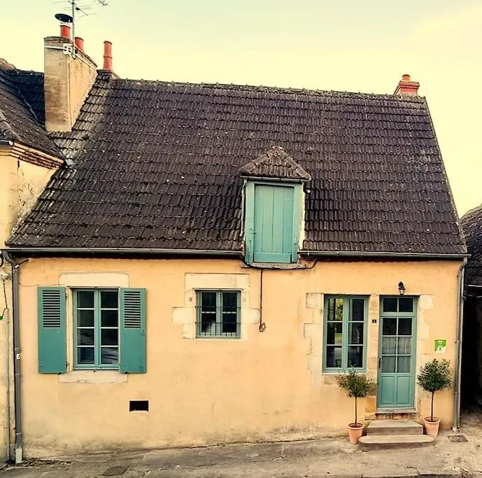Gite L'Annexe Du Prieure Besson